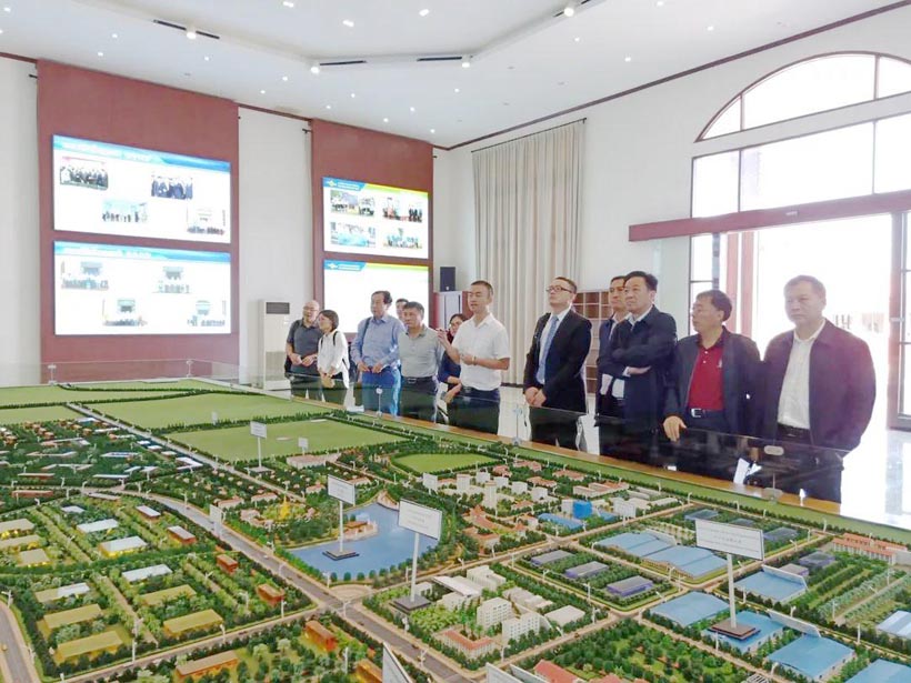 27-考察团走访老挝万象赛色塔经贸合作区.jpg